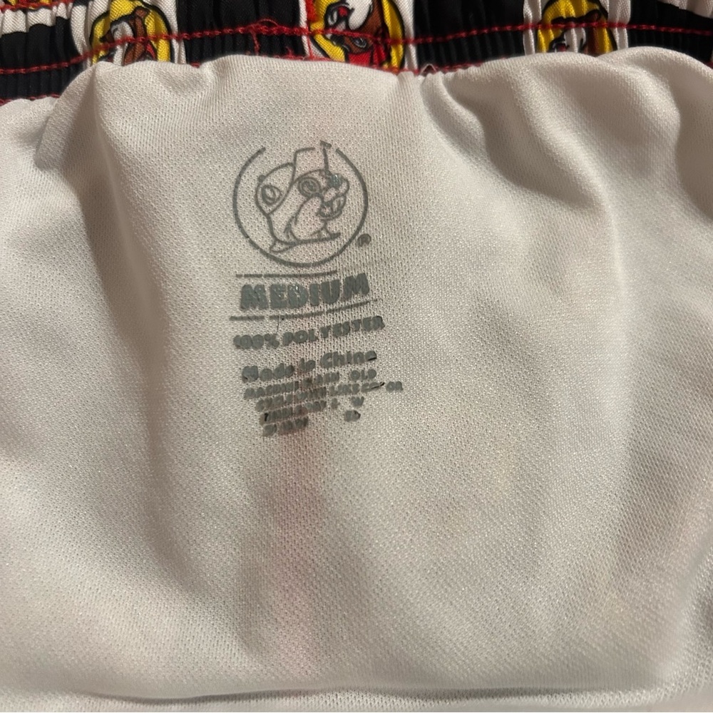 Buc-ee’s Adult Logo Shorts Sz Medium - Picture 3 of 5